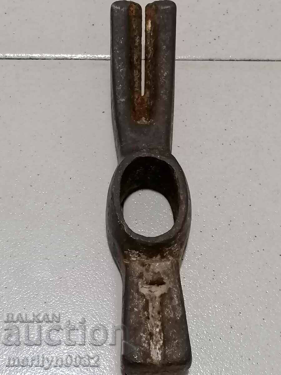 Old carpenter's hammer, tool with price 41.00 BGN | € 20.96 Old carpenter's hammer, tool with price 41.00 BGN | € 20.96