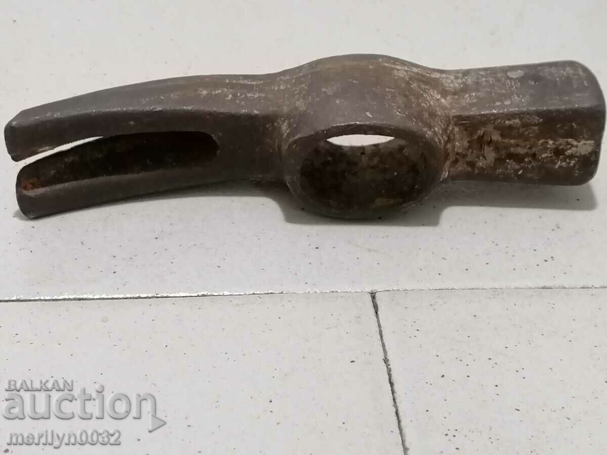 Auction Old carpenter's hammer, tool Auction Old carpenter's hammer, tool