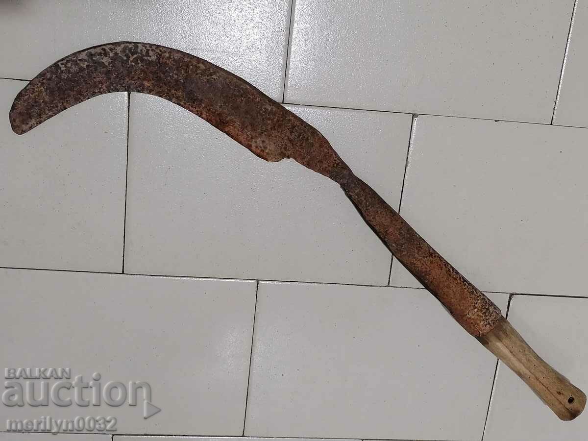 Old hand forged koser machete wrought iron saber knife with price 72.00 BGN | € 36.81 Old hand forged koser machete wrought iron saber knife with price 72.00 BGN | € 36.81