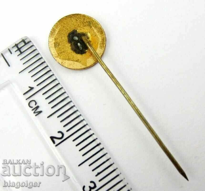 Auction ROYAL BADGE-RED CROSS-1930-ENAMEL Auction ROYAL BADGE-RED CROSS-1930-ENAMEL