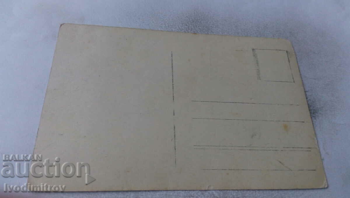 Υπεύθυνος φωτογραφίας και γυναίκα με λευκό φόρεμα με τιμή 1.45 BGN | € 0.74 Υπεύθυνος φωτογραφίας και γυναίκα με λευκό φόρεμα με τιμή 1.45 BGN | € 0.74