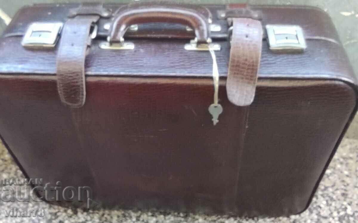OLD SUITCASE