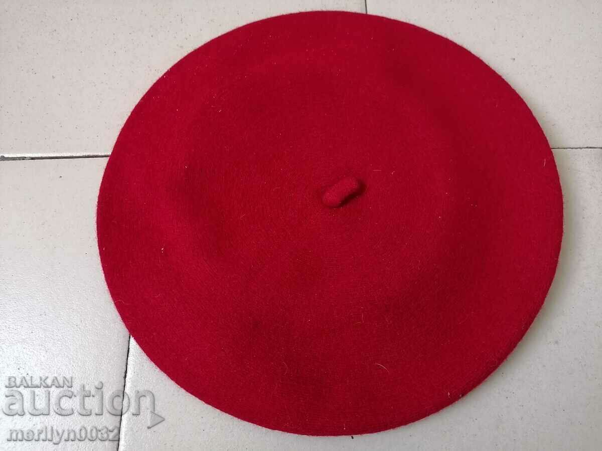 Old woolen women's beret, taque, hat - 6