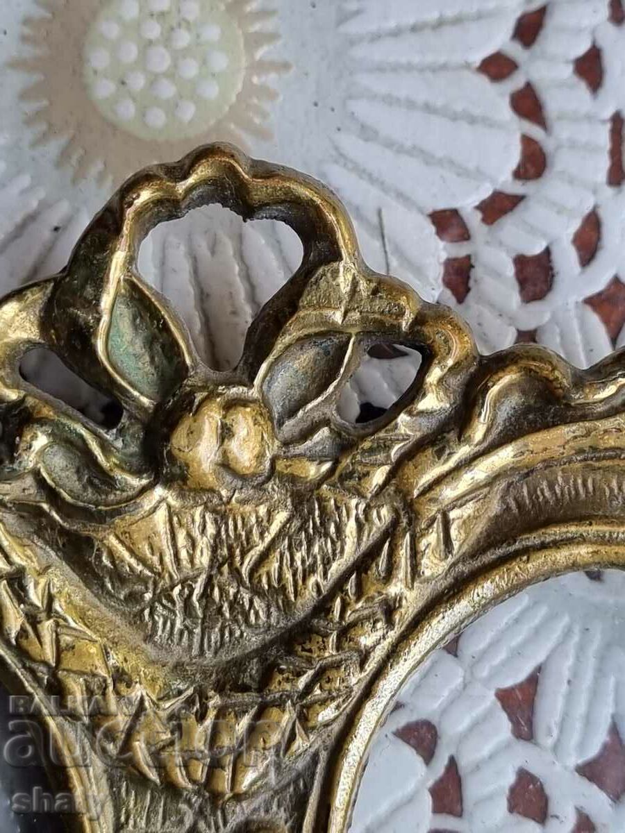 Bronze picture frames with price 55.00 BGN | € 28.12 Bronze picture frames with price 55.00 BGN | € 28.12