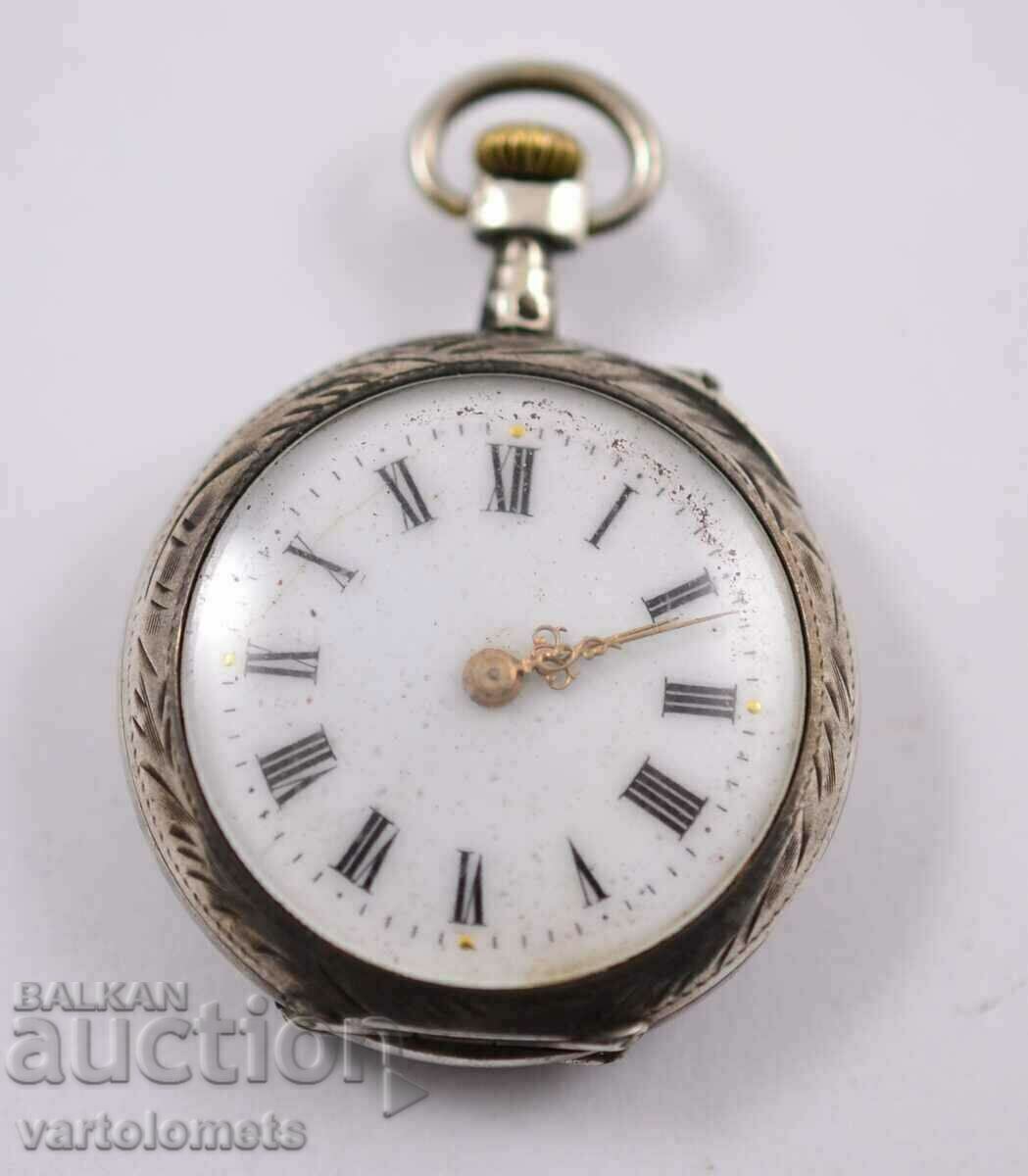 Старинен дамски сребърен джобен часовник  -   работи