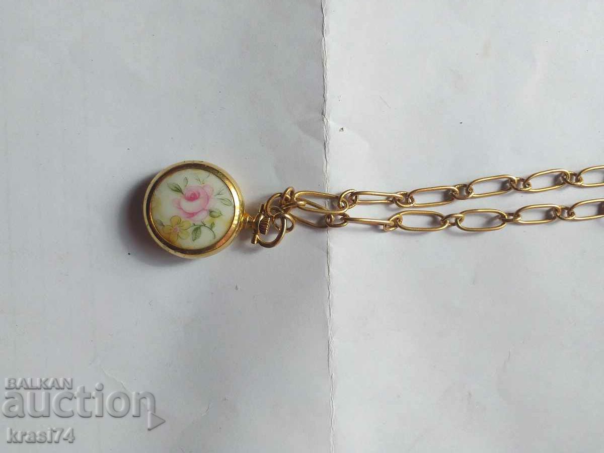 Gold plated watch with price 30.00 BGN | € 15.34 Gold plated watch with price 30.00 BGN | € 15.34