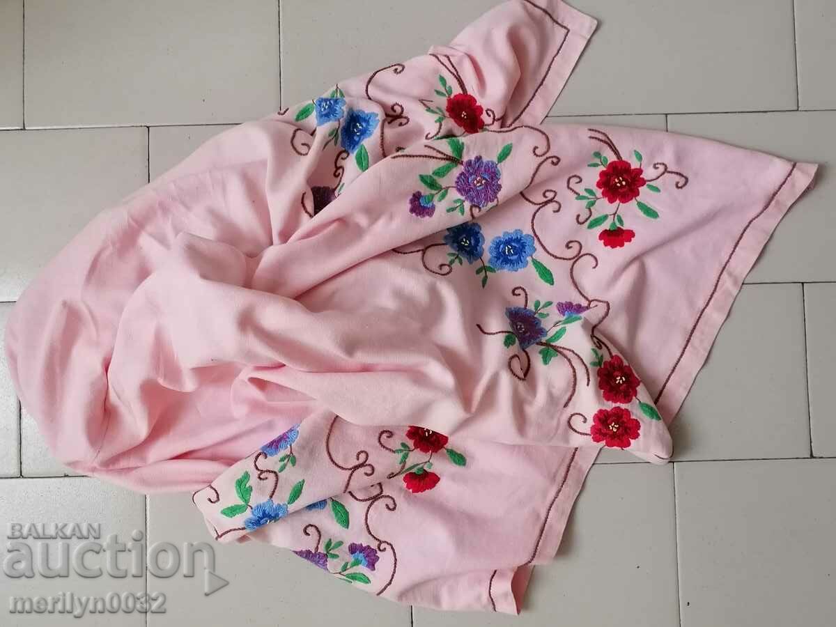 Auction Old tablecloth milo babin chaise embroidery Auction Old tablecloth milo babin chaise embroidery