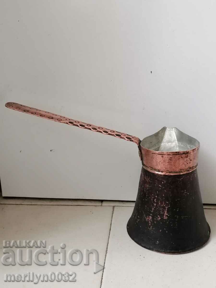 Old copper tin, coffee, baker, copper pot with price 51.00 BGN | € 26.08 Old copper tin, coffee, baker, copper pot with price 51.00 BGN | € 26.08
