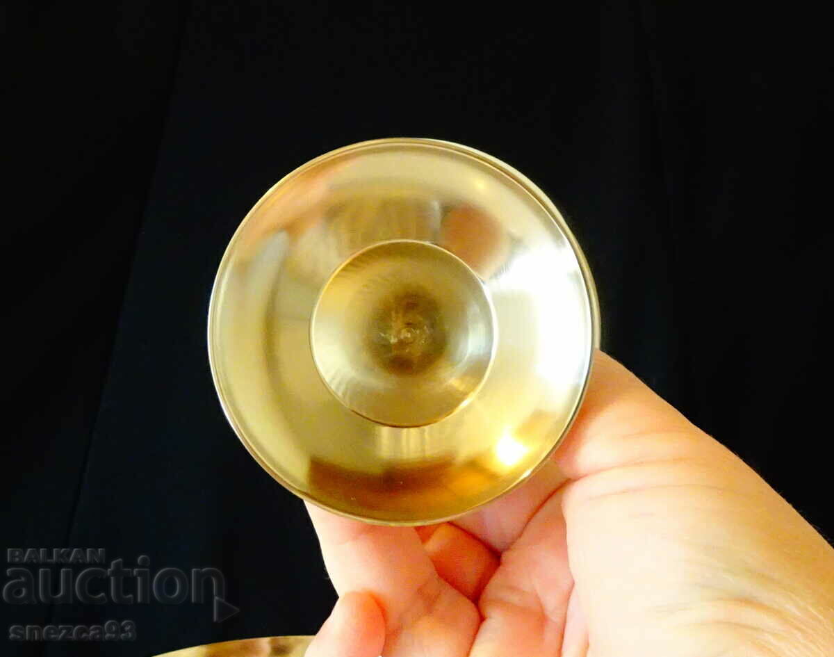 Delivery of English bronze wine/champagne glass