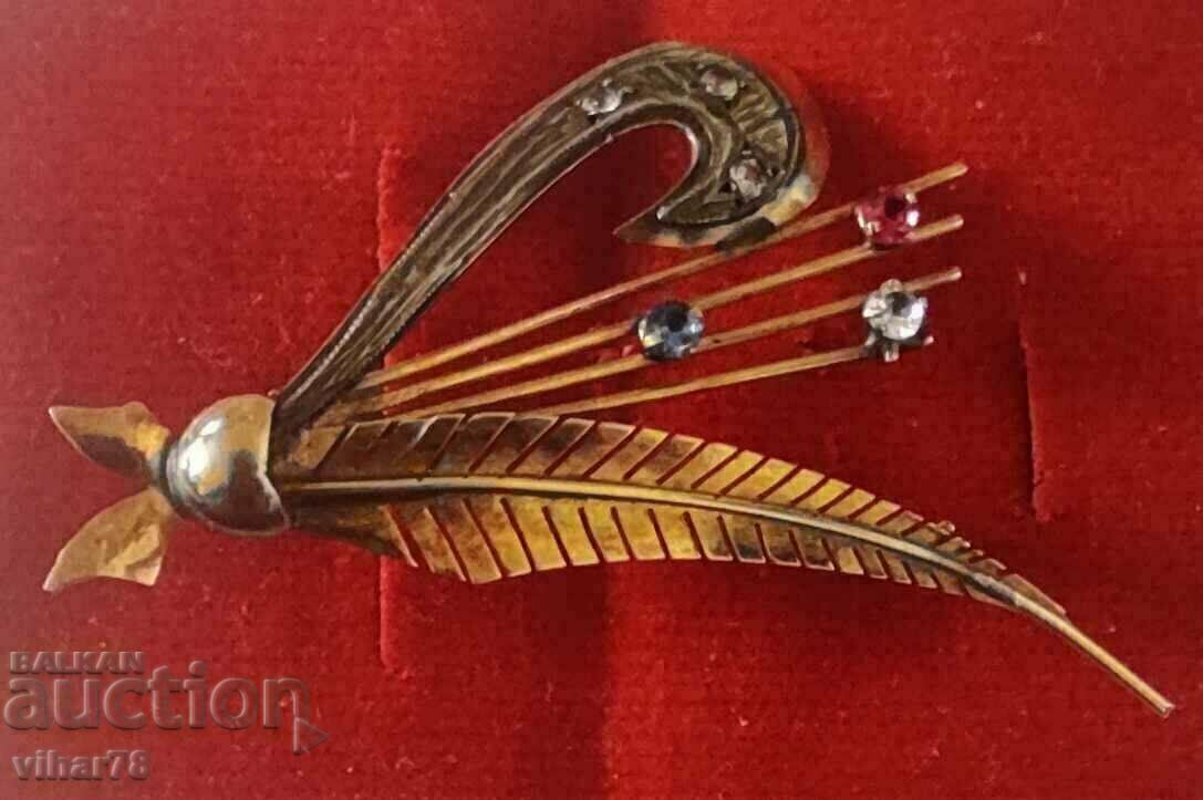 Auction  Very beautiful gold brooch-14 cards