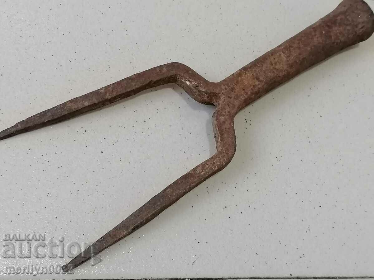 Μεταλλικό αμόνι για κάρφωμα μαλλιών σφυρήλατο σίδερο Μεταλλικό αμόνι για κάρφωμα μαλλιών σφυρήλατο σίδερο