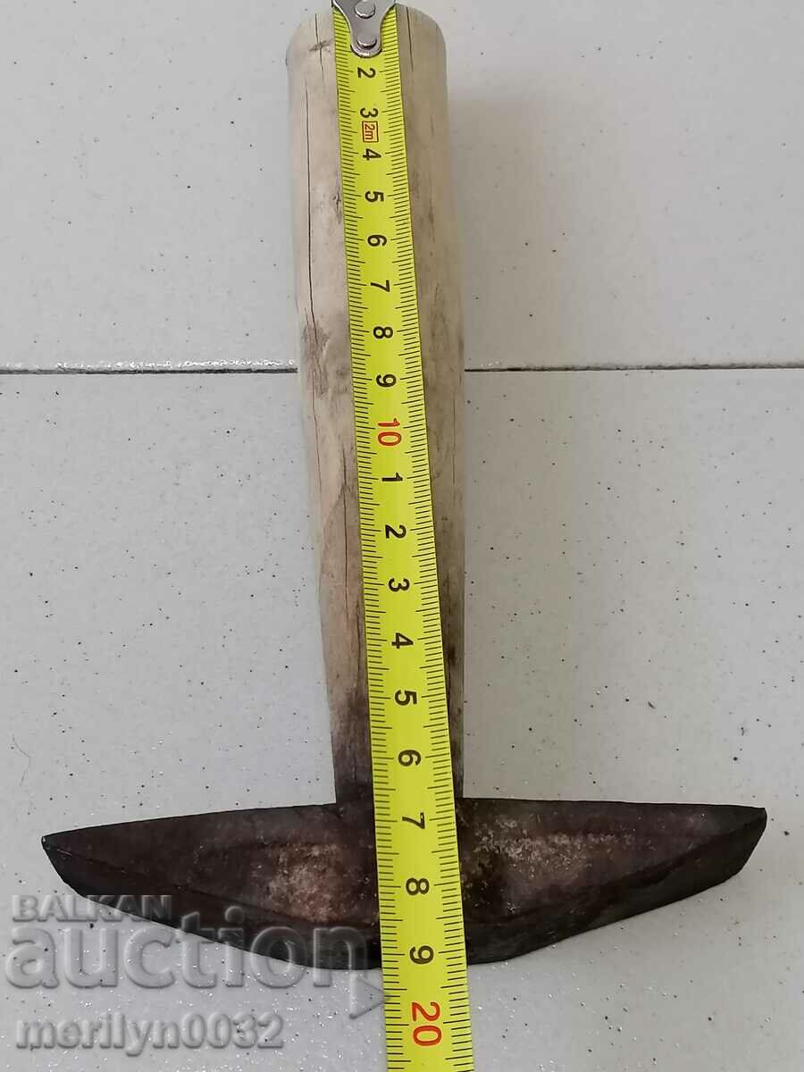 Delivery of Chuck for hair sticking, hammer, forging tool, primitive Delivery of Chuck for hair sticking, hammer, forging tool, primitive