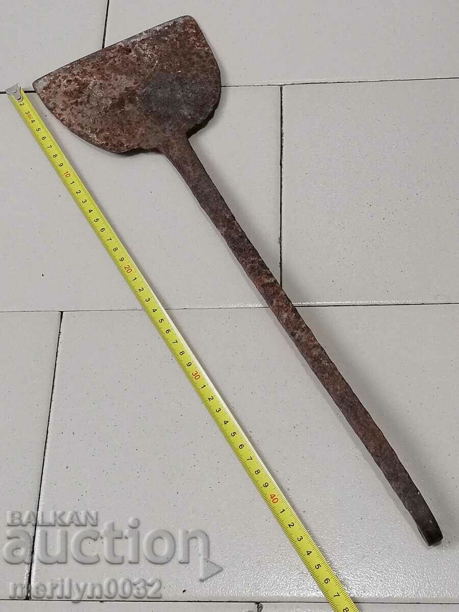 Огрибка, угрибки, огрибки, угрибка, ковано желязо с цена 39.00 лв. | € 19.94 Огрибка, угрибки, огрибки, угрибка, ковано желязо с цена 39.00 лв. | € 19.94