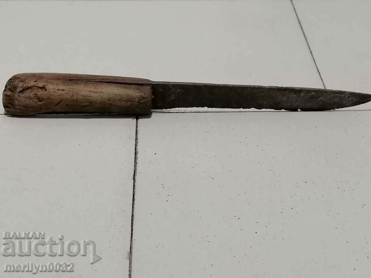 Livrarea Cuțit vechi de măcelar fără kana kama kulak