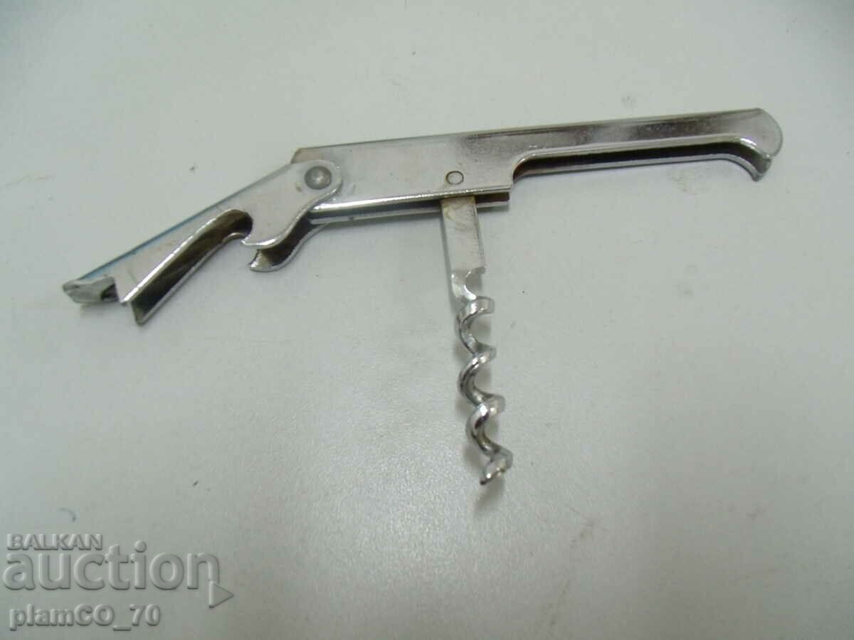 #*6590 old metal corkscrew opener with price 3.00 BGN | € 1.53 #*6590 old metal corkscrew opener with price 3.00 BGN | € 1.53