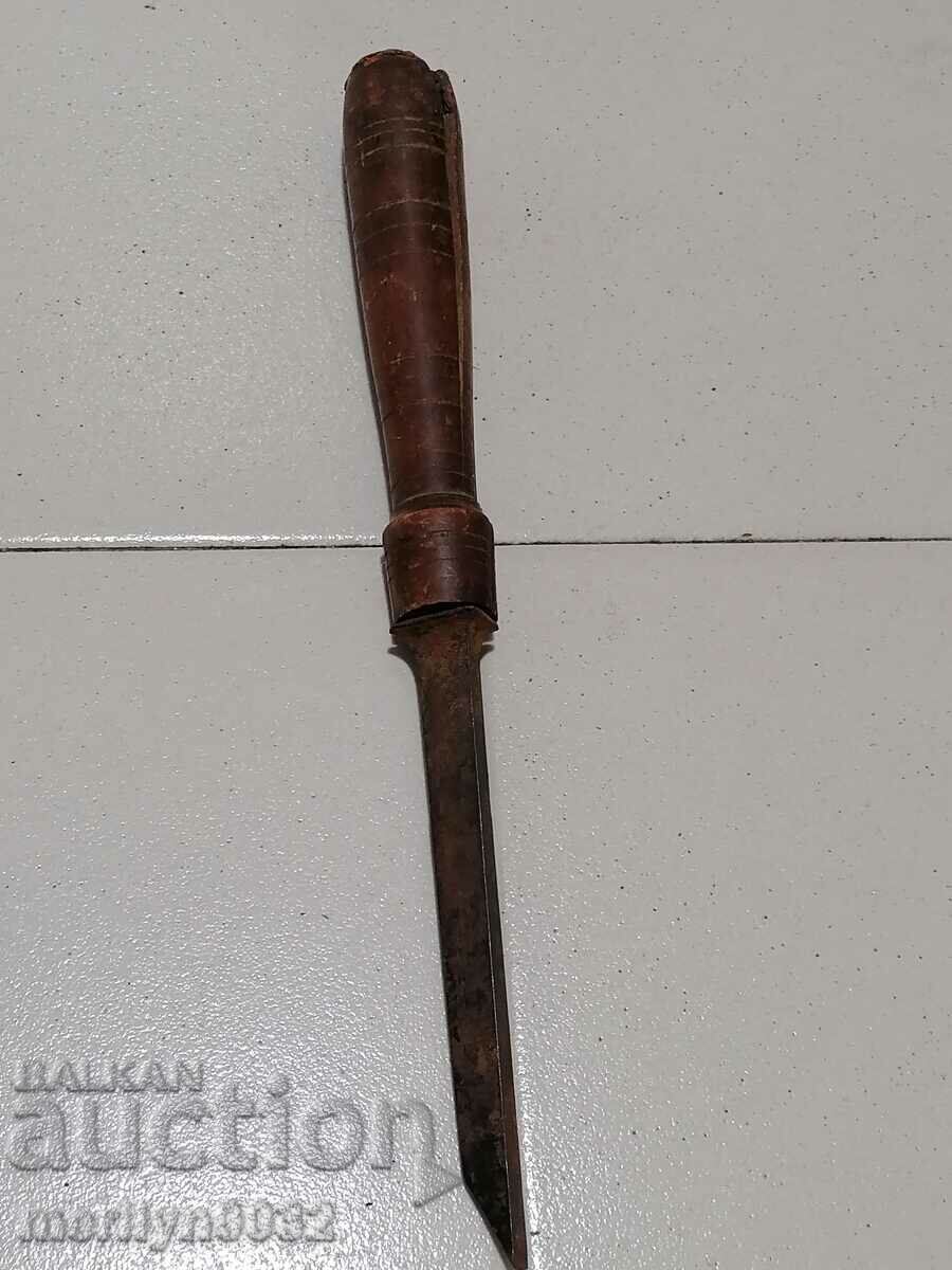 Delivery of Old brand chisel woodworking tool Delivery of Old brand chisel woodworking tool