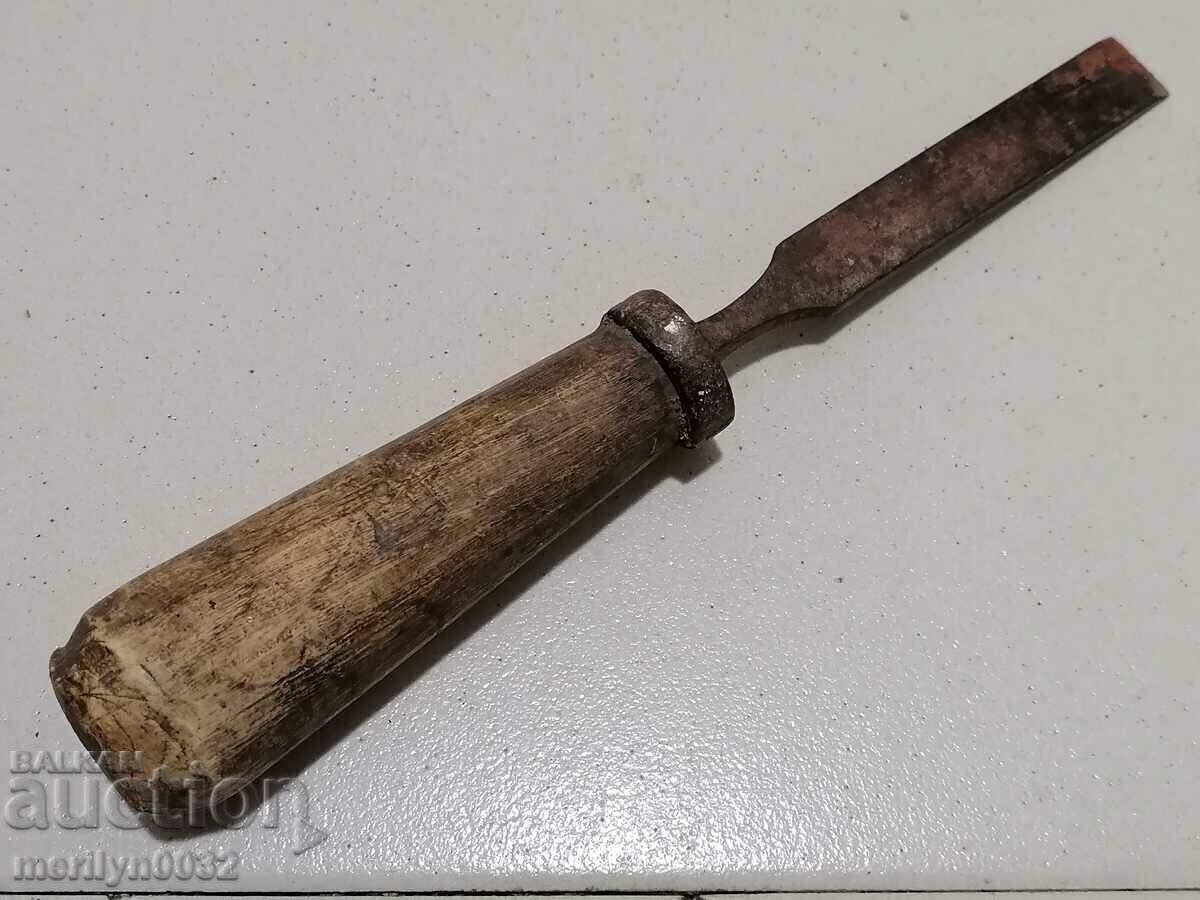 An old carving instrument, a chisel, a chisel with price 39.00 BGN | € 19.94
