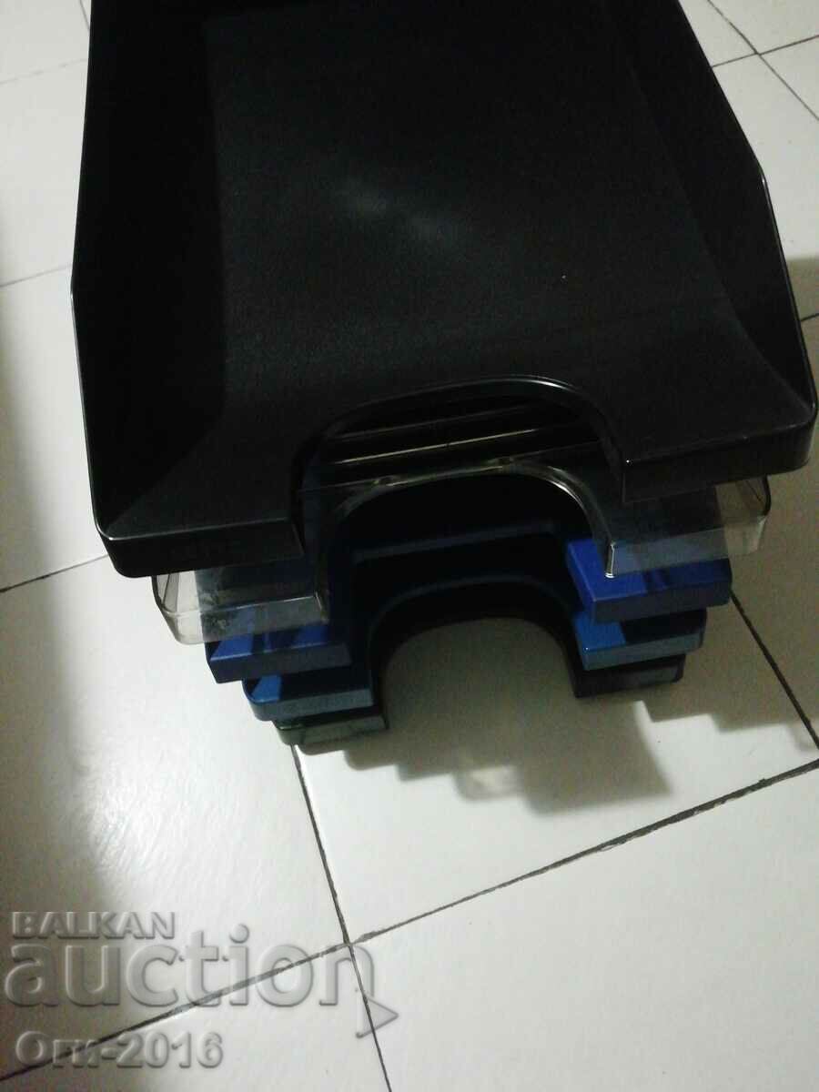 LOT Δίσκοι εγγράφων οριζόντιοι A4-C4 με τιμή 14.00 BGN | € 7.16