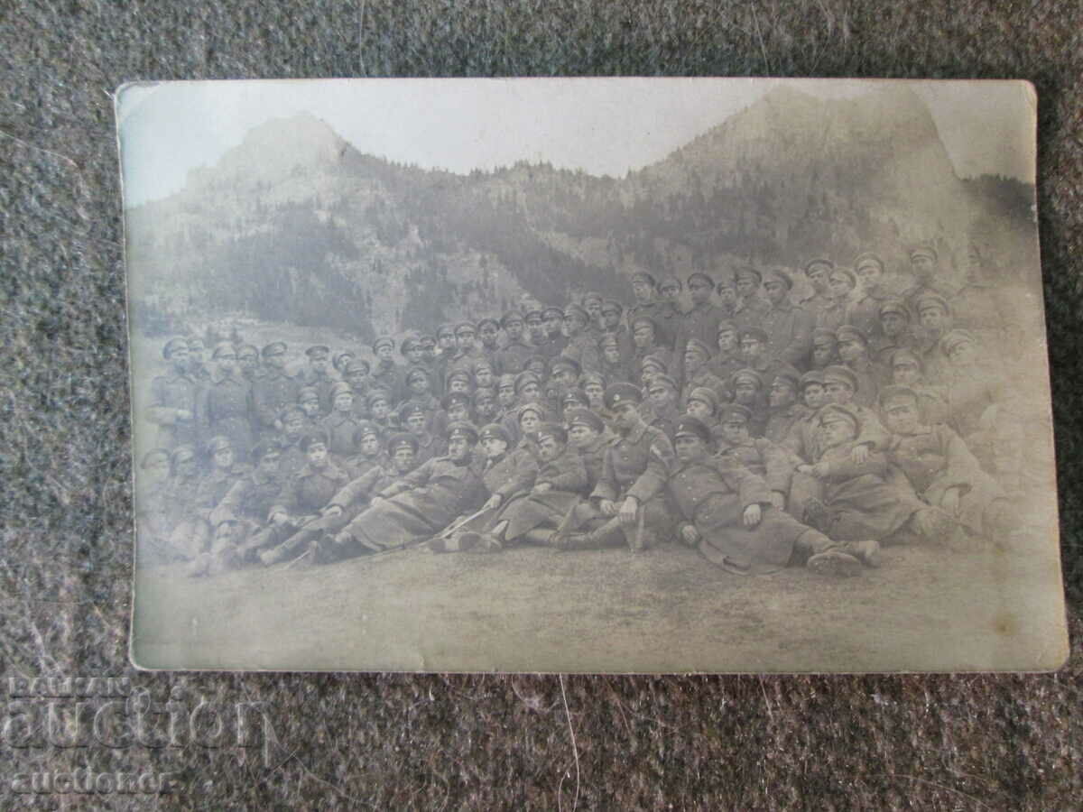 COMEMORARE FOTO MILITARĂ VECHE A RĂZBOIULUI EUROPEAN cu preț 10.00 BGN | € 5.11 COMEMORARE FOTO MILITARĂ VECHE A RĂZBOIULUI EUROPEAN cu preț 10.00 BGN | € 5.11