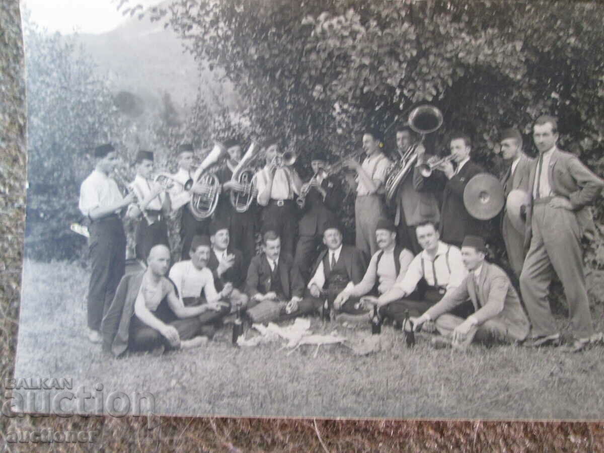 OLD CARD ORCHESTRA, PICNIC with price 10.00 BGN | € 5.11 OLD CARD ORCHESTRA, PICNIC with price 10.00 BGN | € 5.11