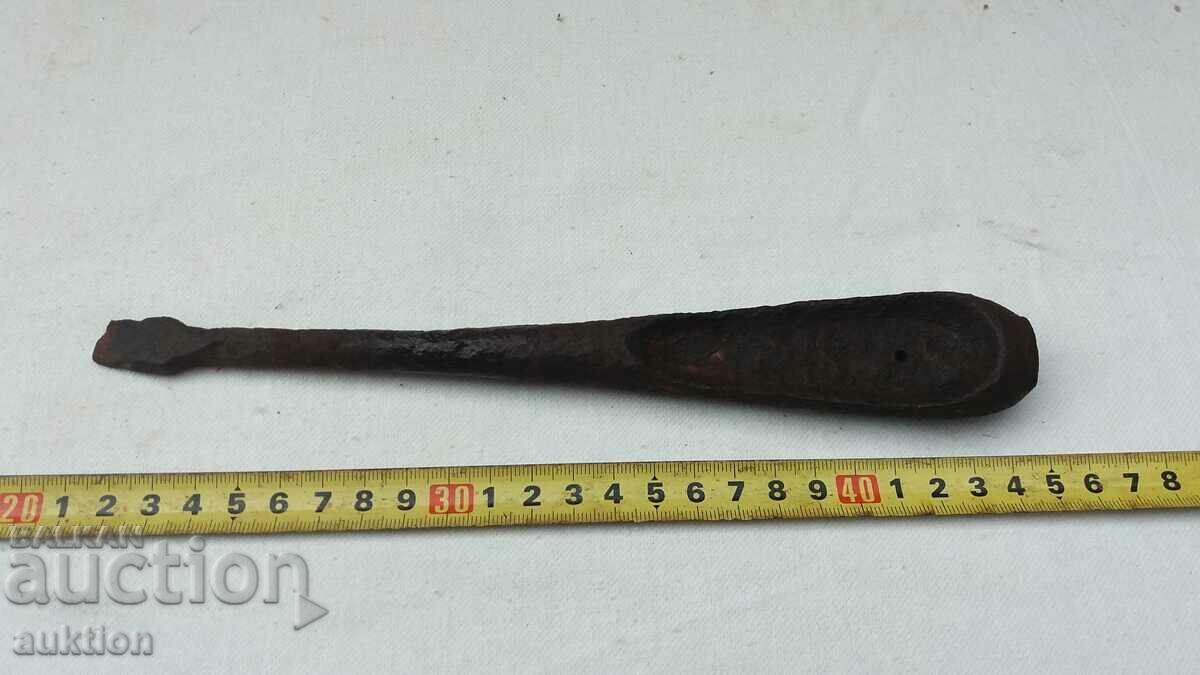 MASSIVE MILITARY SCREWDRIVER - 7 MASSIVE MILITARY SCREWDRIVER - 7