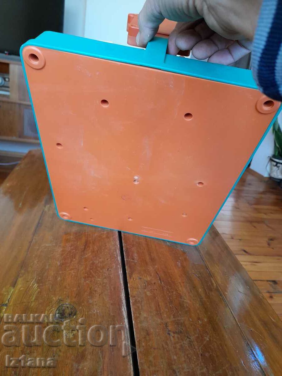 An old children's game Who is faster - 6