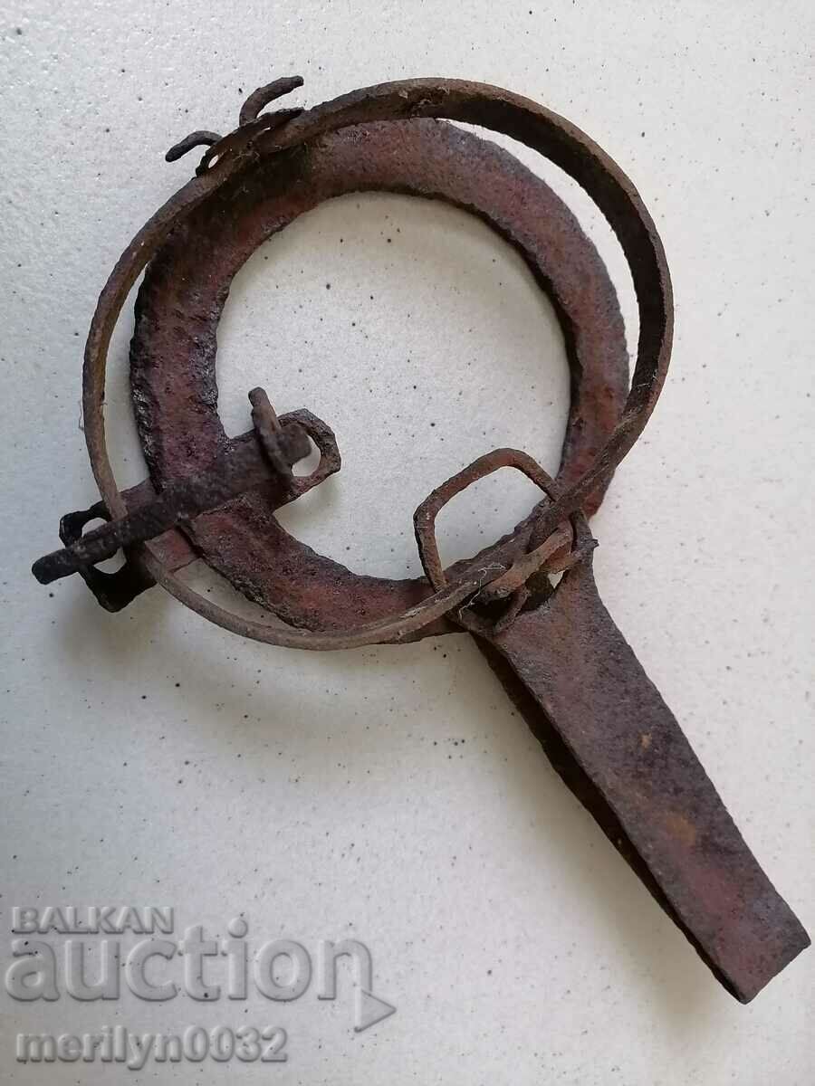 Hand forged trap beak wrought iron - 5 Hand forged trap beak wrought iron - 5