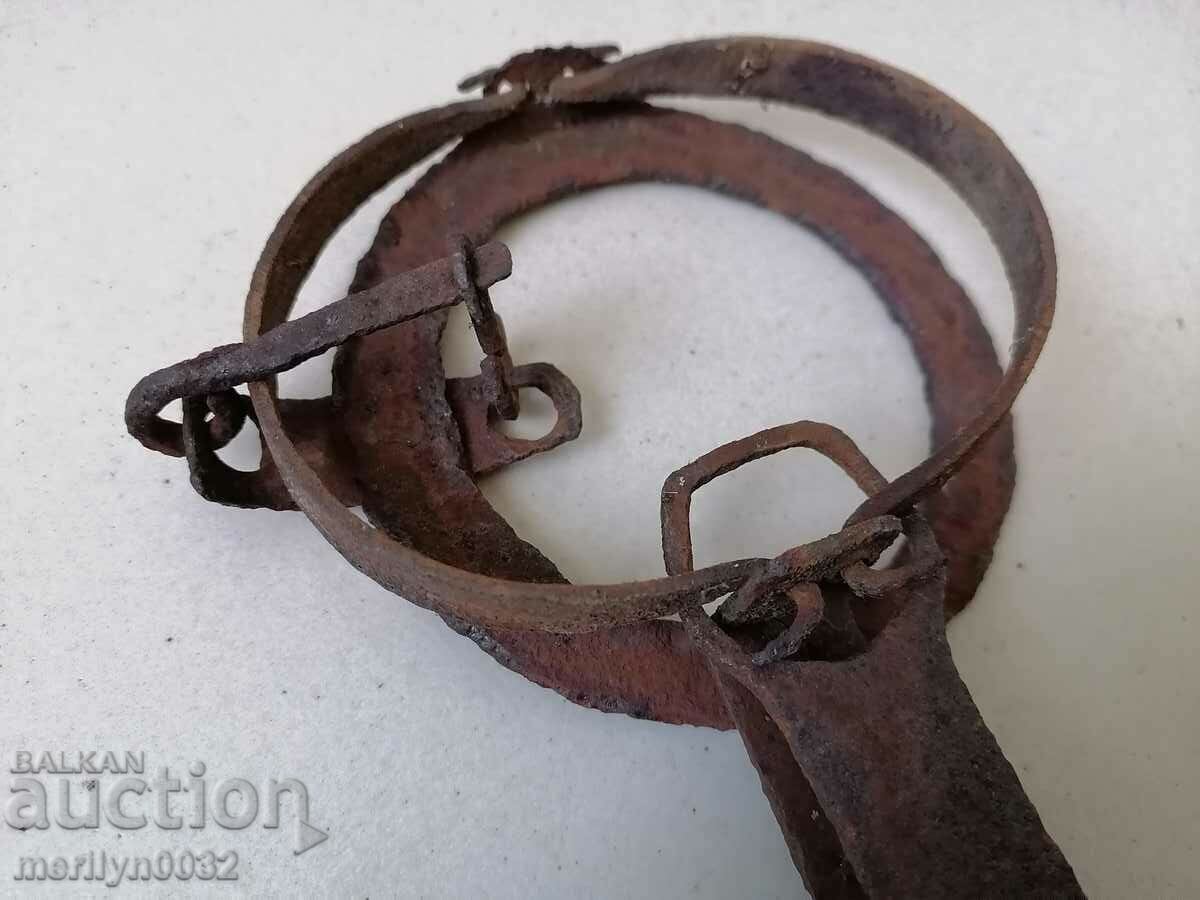 Hand forged trap beak wrought iron - 6 Hand forged trap beak wrought iron - 6