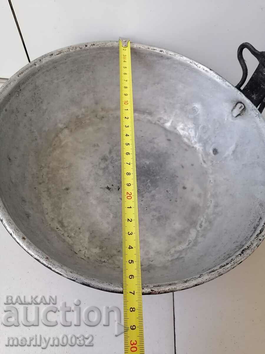 Παράδοση Παλιά κατσαρόλα χαλκού, χαλκού, δίσκος, δοχείο χαλκού Παράδοση Παλιά κατσαρόλα χαλκού, χαλκού, δίσκος, δοχείο χαλκού