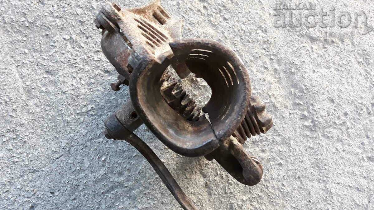 Delivery of CORN DROPPING MACHINE GRASS CORN PLANT Delivery of CORN DROPPING MACHINE GRASS CORN PLANT