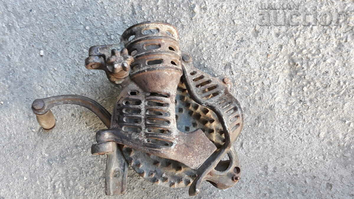 CORN DROPPING MACHINE GRASS CORN PLANT - 5 CORN DROPPING MACHINE GRASS CORN PLANT - 5