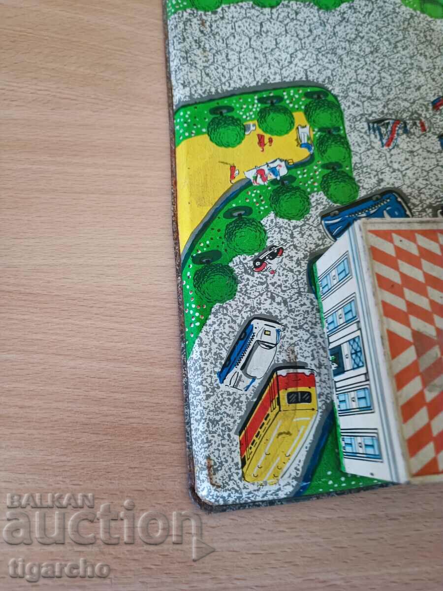 Ламаринена играчка - 5 Ламаринена играчка - 5