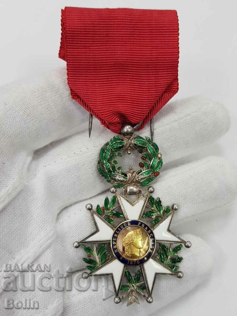 A rare and beautiful issue of the Order of the Legion of Honor with price 550.00 BGN | € 281.21 A rare and beautiful issue of the Order of the Legion of Honor with price 550.00 BGN | € 281.21