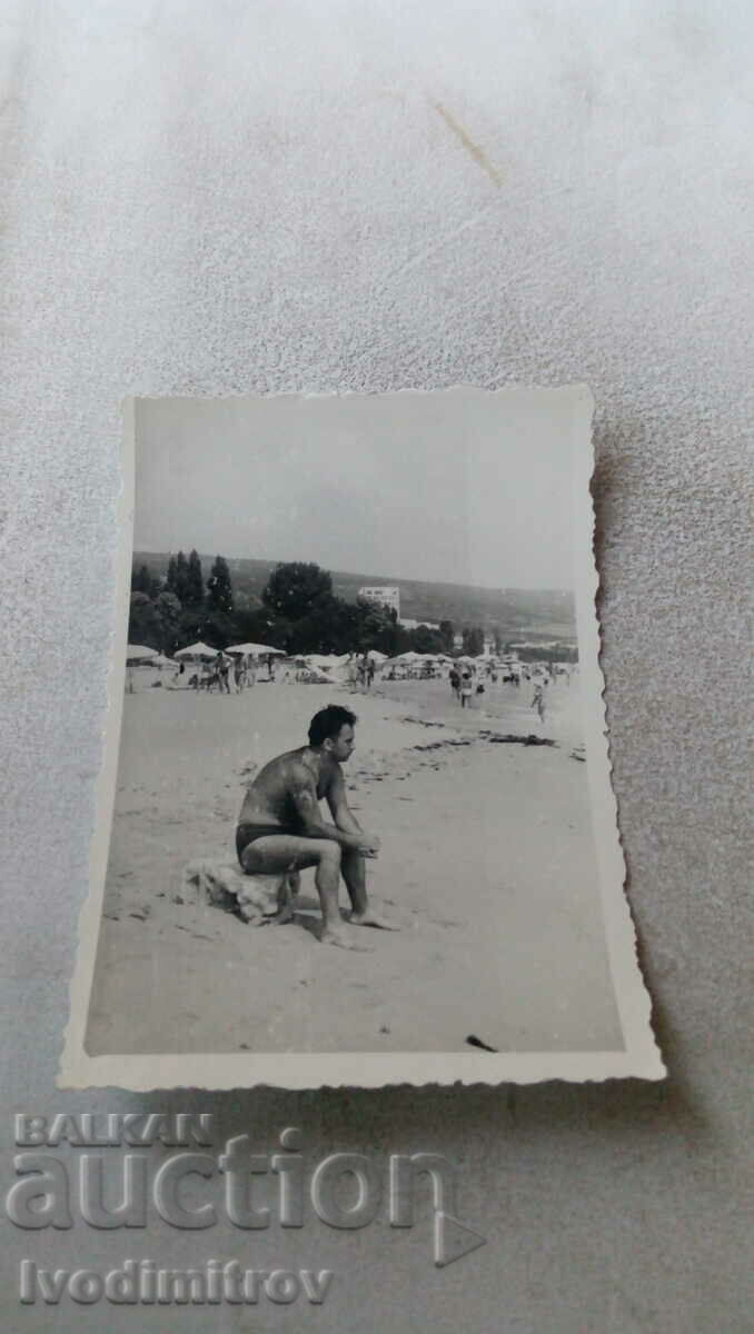 Снимка Мъж на плажа