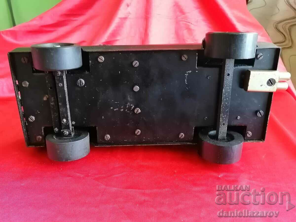 Big Old Metal Car, Model, Prototype, Toy - 6