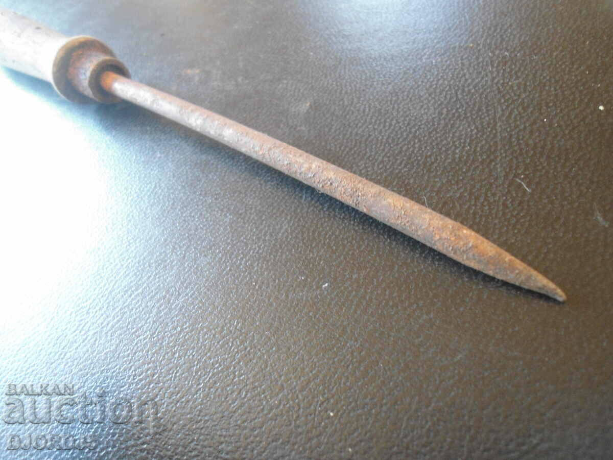 Old tool with price 3.00 BGN | € 1.53 Old tool with price 3.00 BGN | € 1.53