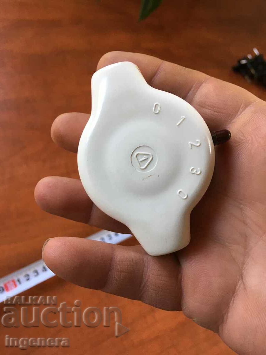 Auction THERMO REGULATOR KEY DEGREES BAKELITE ANTIQUE Auction THERMO REGULATOR KEY DEGREES BAKELITE ANTIQUE