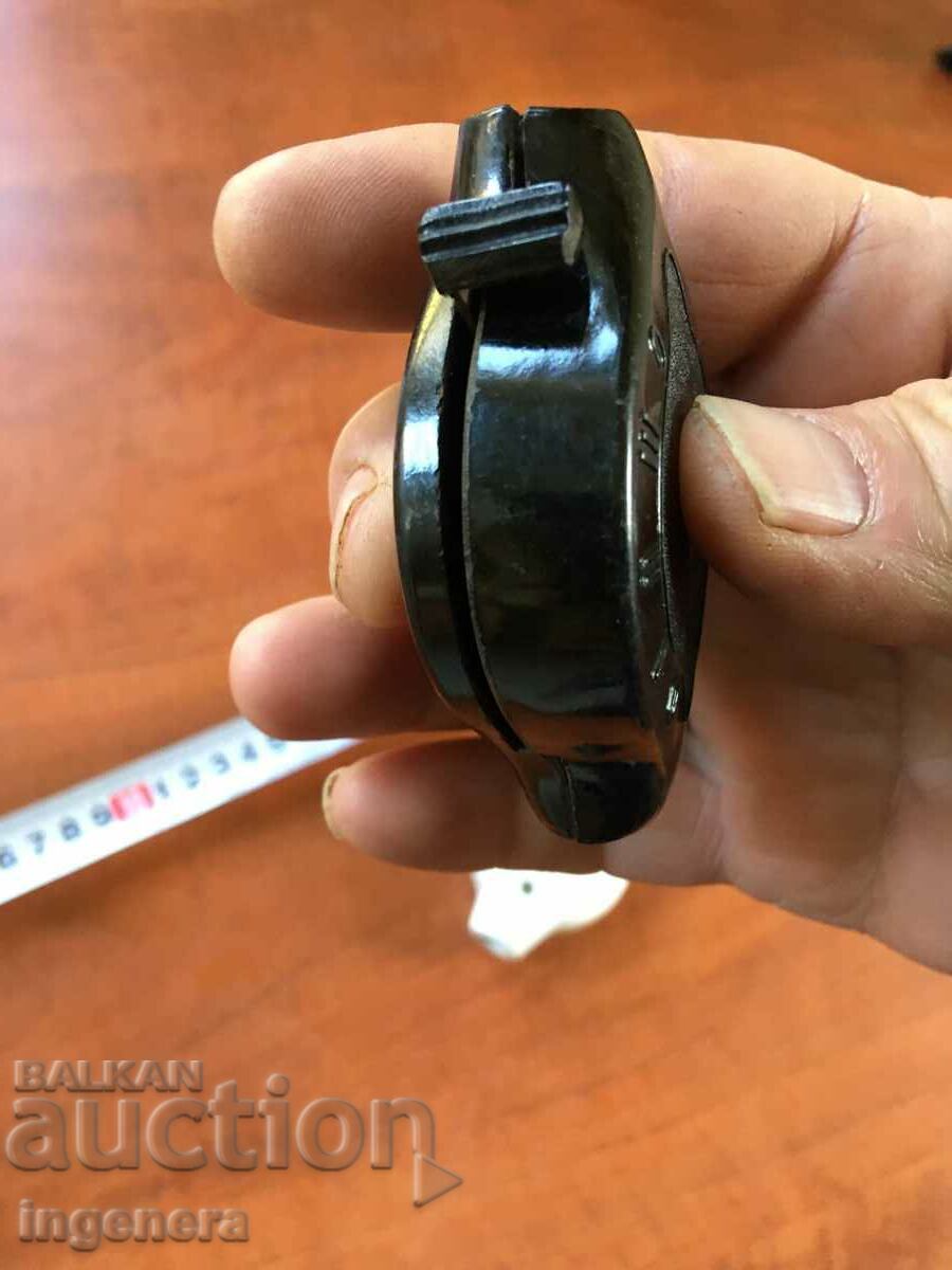 Auction THERMO REGULATOR KEY DEGREES BAKELITE ANTIQUE Auction THERMO REGULATOR KEY DEGREES BAKELITE ANTIQUE