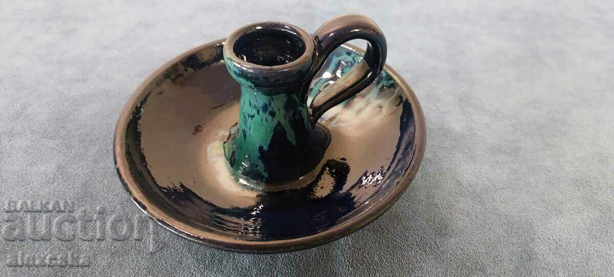 Sfeșnic vechi din ceramică