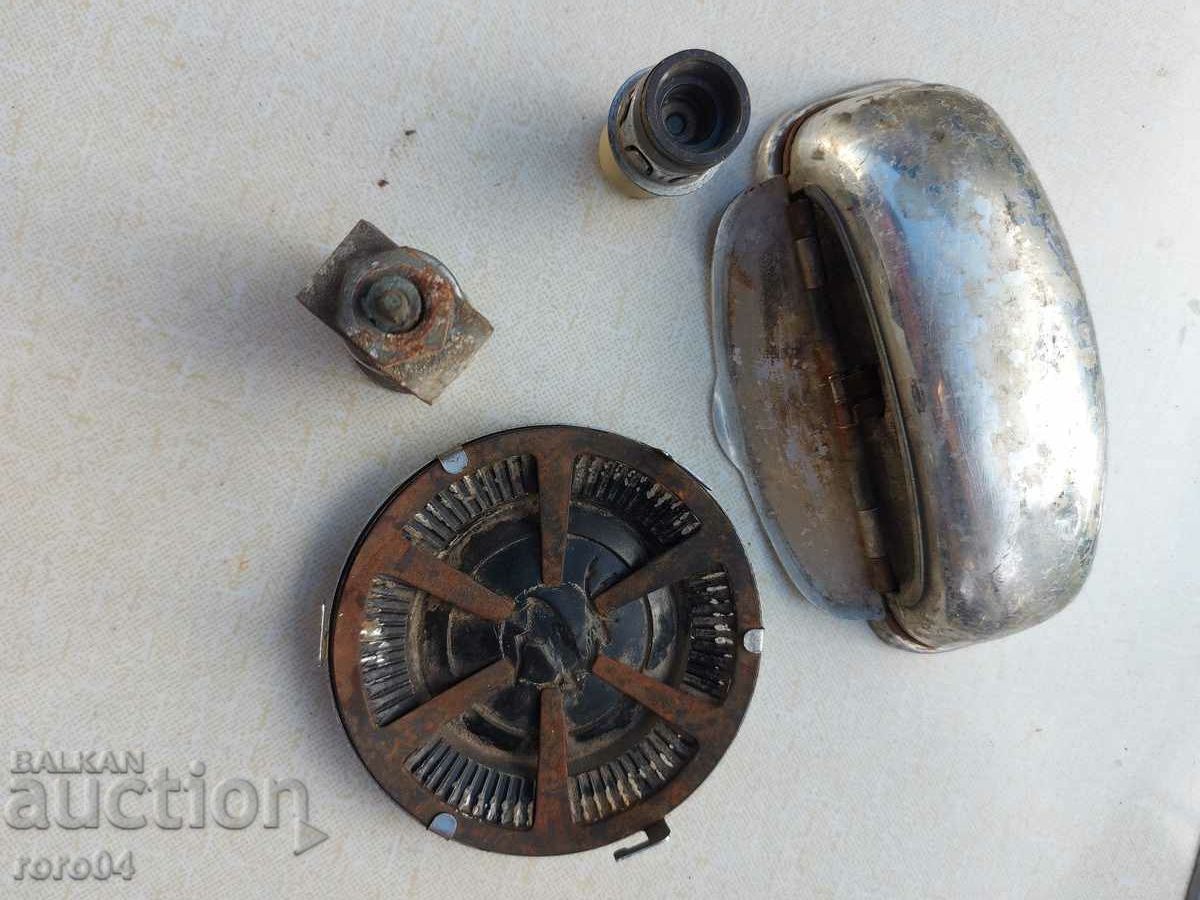 GAZ - VOLGA - ELENCHE cu preț 36.00 BGN | € 18.41