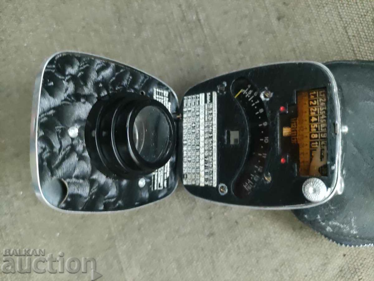 Auction  Electro Bewi light meter for sale