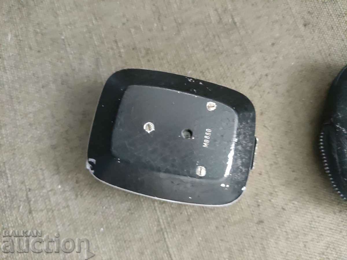 Delivery of Electro Bewi light meter for sale