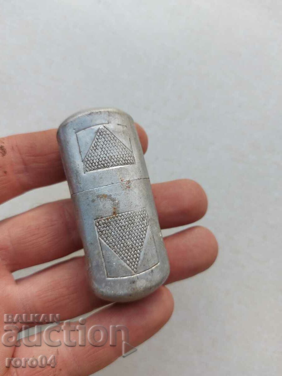 LIGHTER - PETROL with price 40.50 BGN | € 20.71