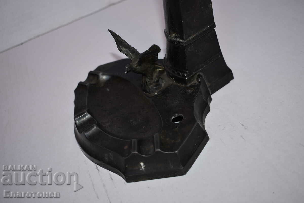 Φωτιστικό τασάκι αετού Revival με τιμή 150.00 BGN | € 76.69