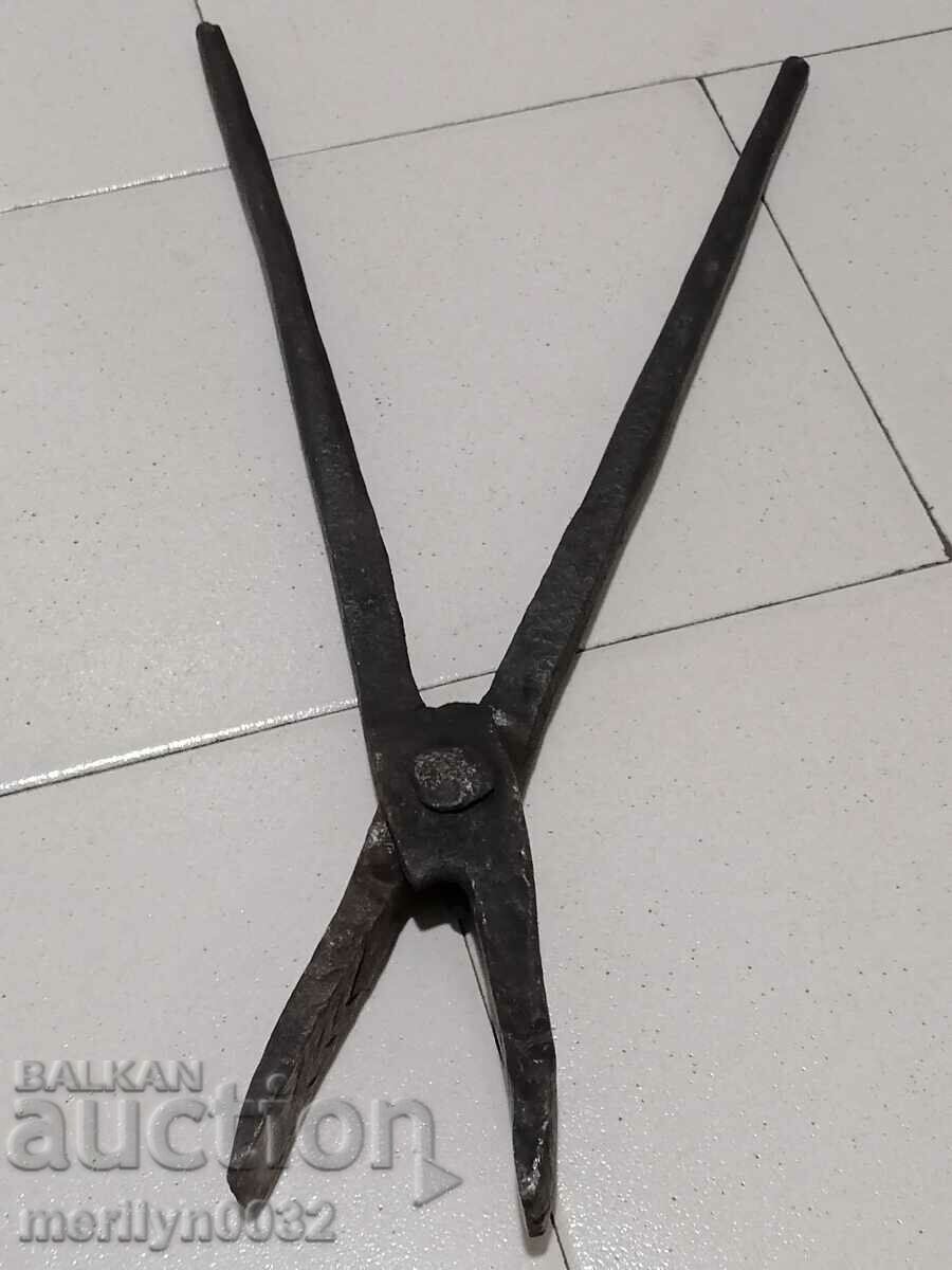 Blacksmith's tongs tool wrought iron
