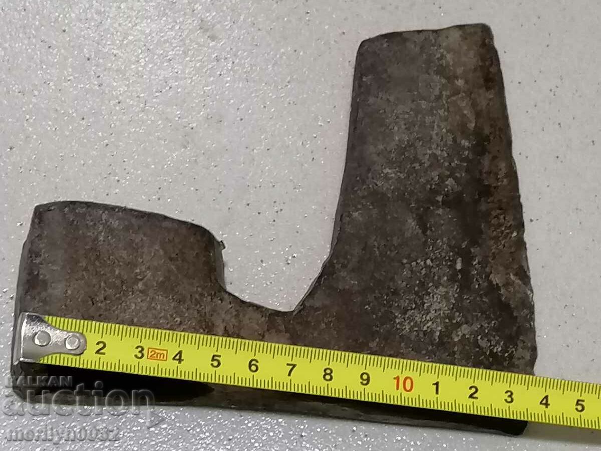 Instrument de fier vechi cu ciocan vechi din Bulgaria - 6 Instrument de fier vechi cu ciocan vechi din Bulgaria - 6
