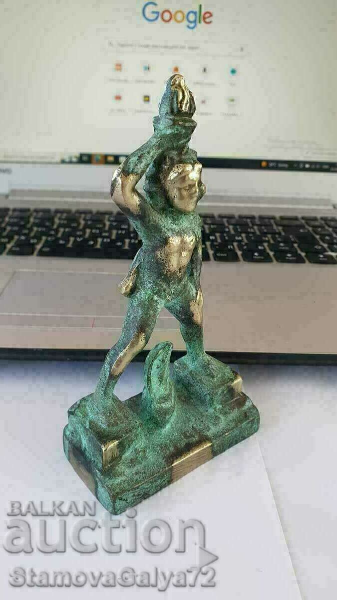 Αντίκα γαλλικό χάλκινο αγαλματίδιο με τιμή € 50.62 | 99.00 BGN Αντίκα γαλλικό χάλκινο αγαλματίδιο με τιμή € 50.62 | 99.00 BGN