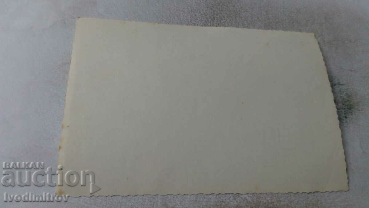 Photo Men and women in front of an office building with price 1.35 BGN | € 0.69 Photo Men and women in front of an office building with price 1.35 BGN | € 0.69