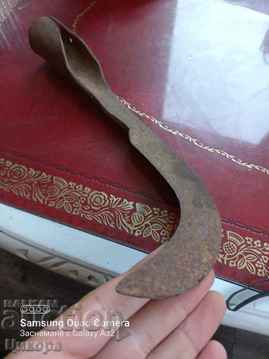 Auction  OLD MOWER BLADE HAND FORGED