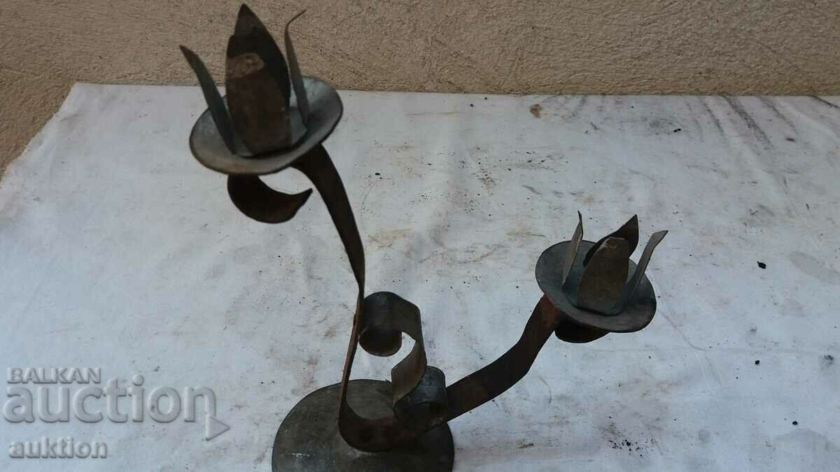 Auction METAL CANDLE HOLDER Auction METAL CANDLE HOLDER